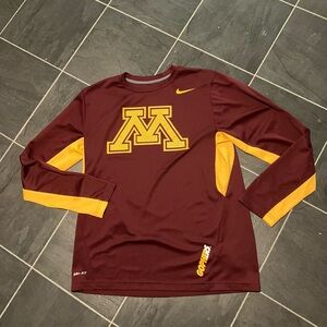 Minnesota Gophers Men's Large Nike Dri-Fit Maroon